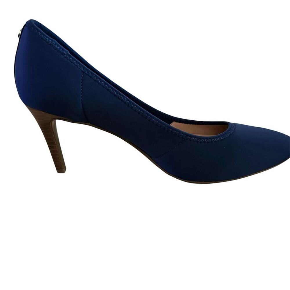 Taryn Rose Tess Women's Blue Pointed Toe Stiletto Pumps Size 10B - Picture 3 of 9
